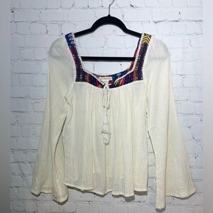 Billabong boho pullover size small cream colored